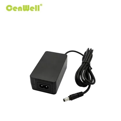 Adaptador de alimentação de comutação de mesa 48W direto da fábrica 24V 2A AC DC